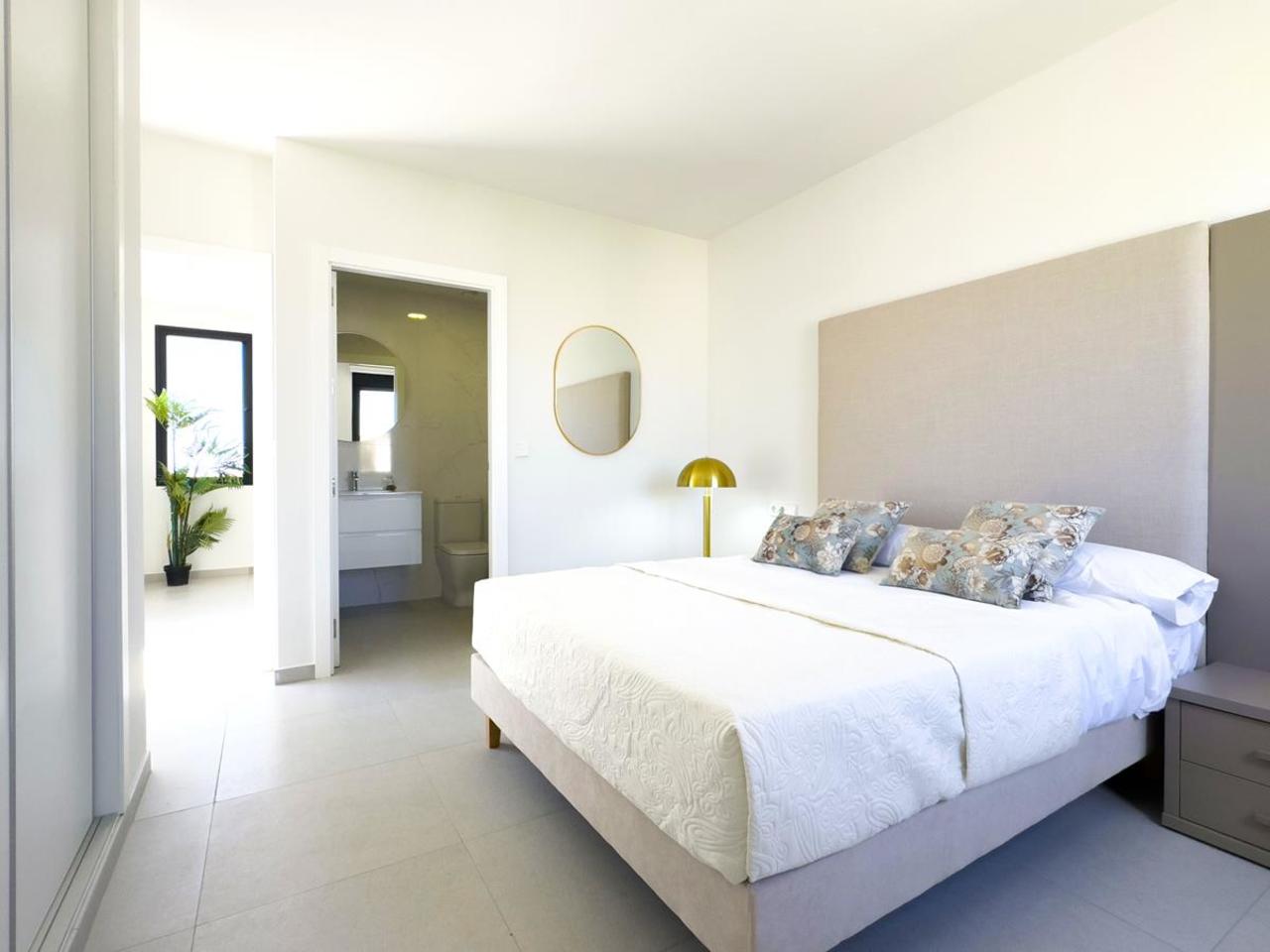 3 Bed, 2 Bath, HouseFor Sale, Altaona Golf and Country Village, Murcia