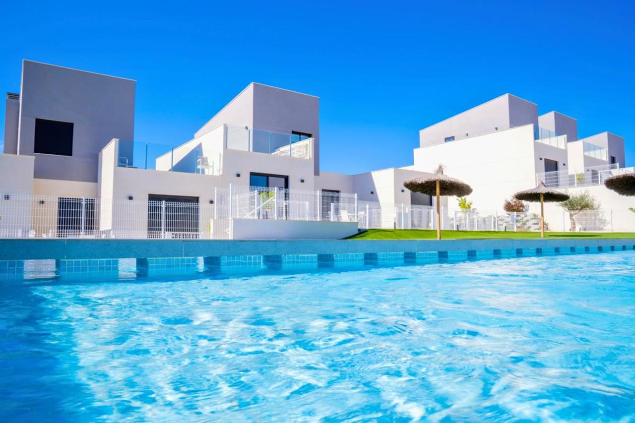 3 Bed, 2 Bath, HouseFor Sale, Altaona Golf and Country Village, Murcia