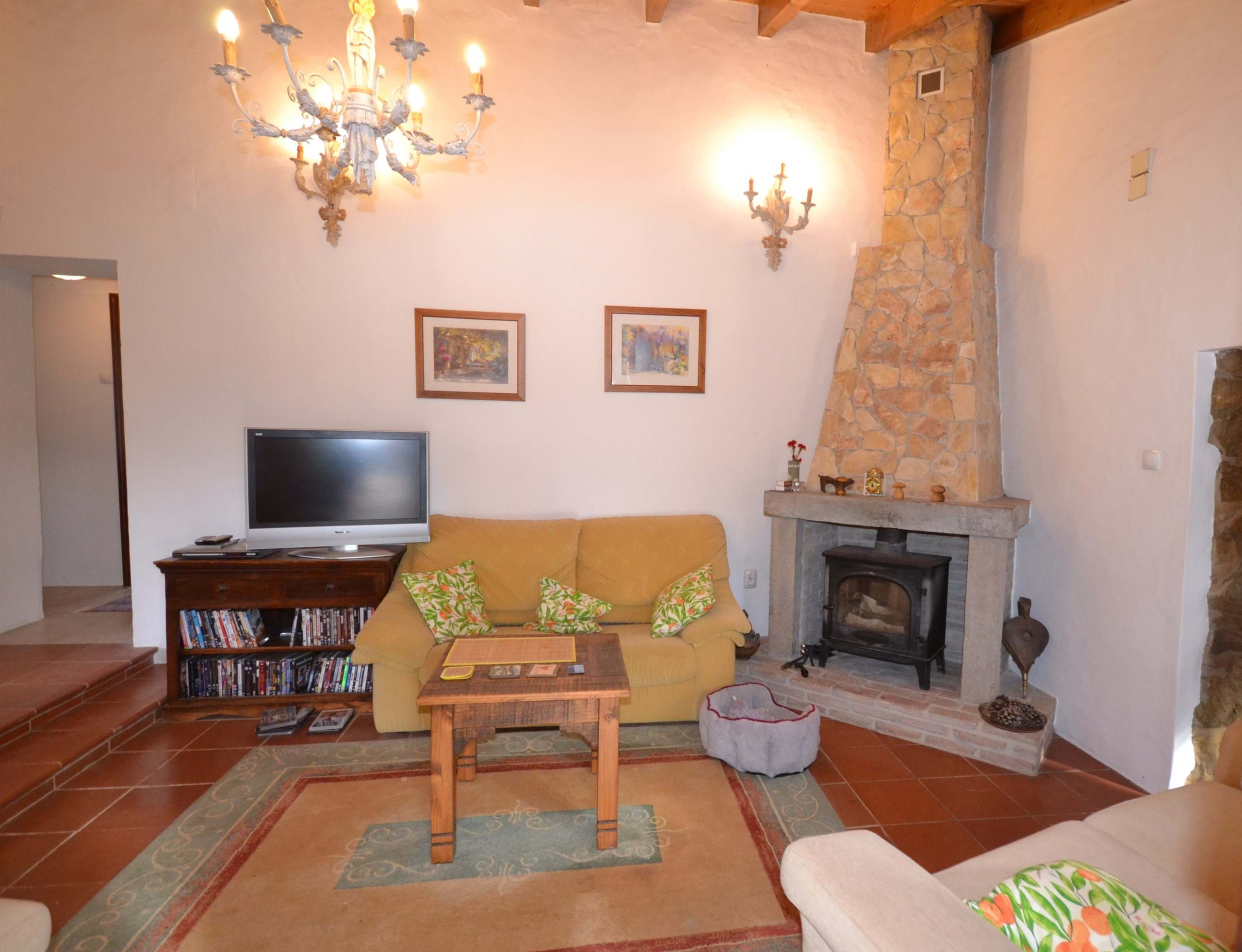 3 Bed, 2 Bath, HouseFor Sale, Sao Bras De Alportel, Faro, 8150-040