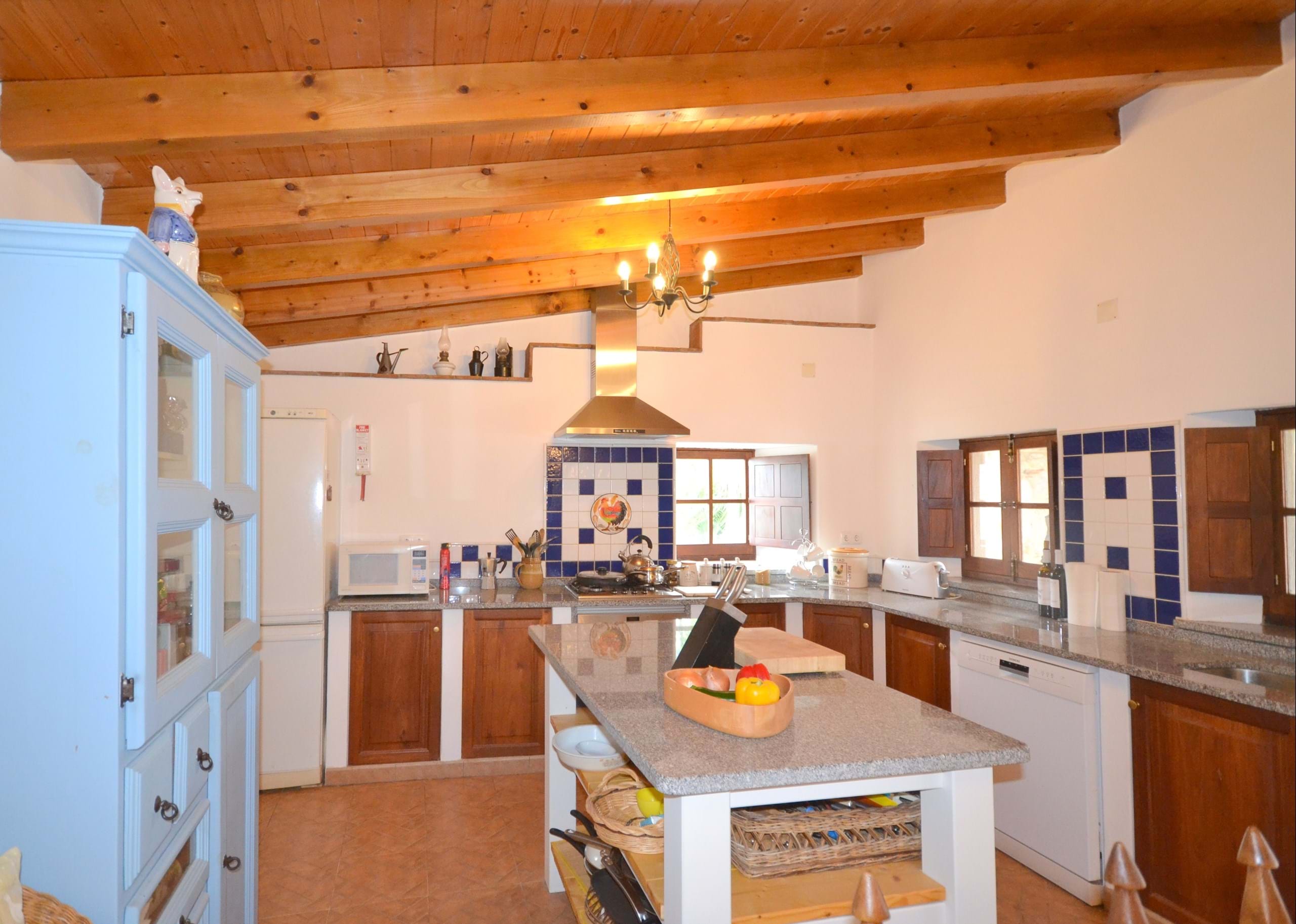 3 Bed, 2 Bath, HouseFor Sale, Sao Bras De Alportel, Faro, 8150-040