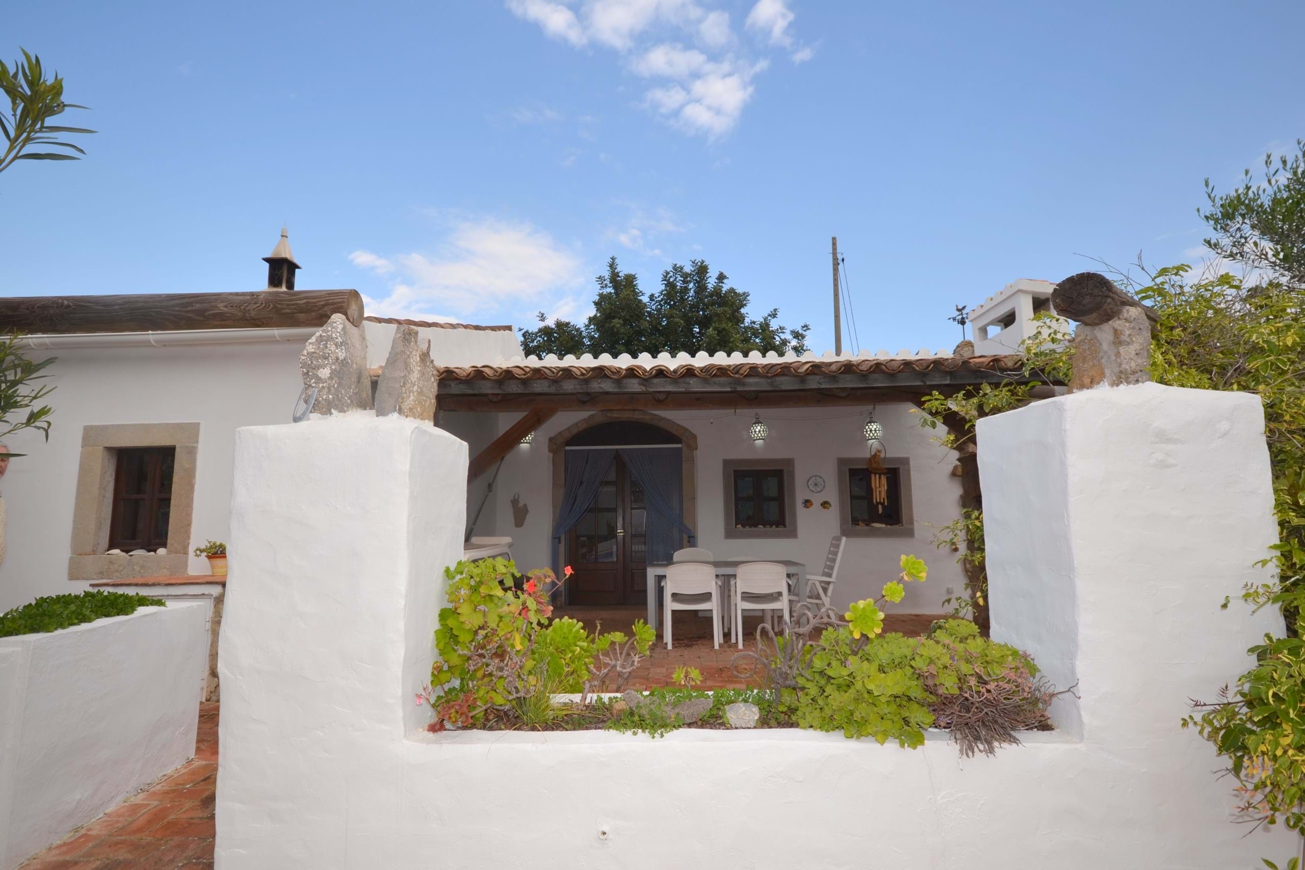 3 Bed, 2 Bath, HouseFor Sale, Sao Bras De Alportel, Faro, 8150-040