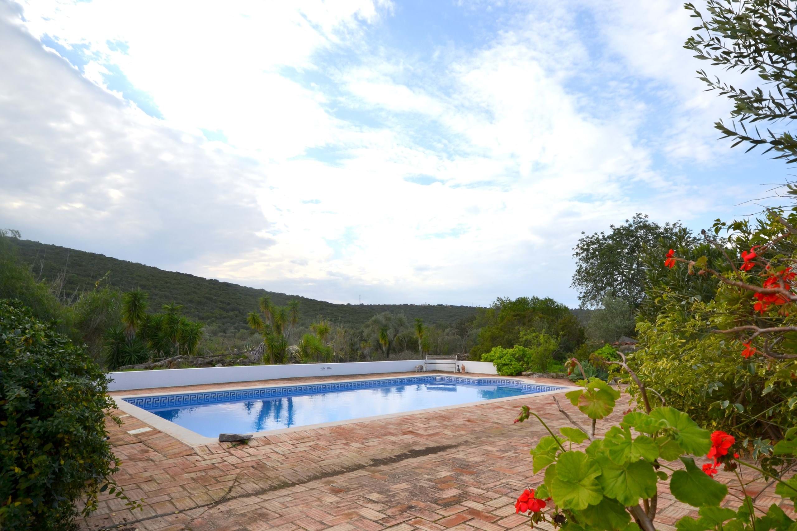 3 Bed, 2 Bath, HouseFor Sale, Sao Bras De Alportel, Faro, 8150-040