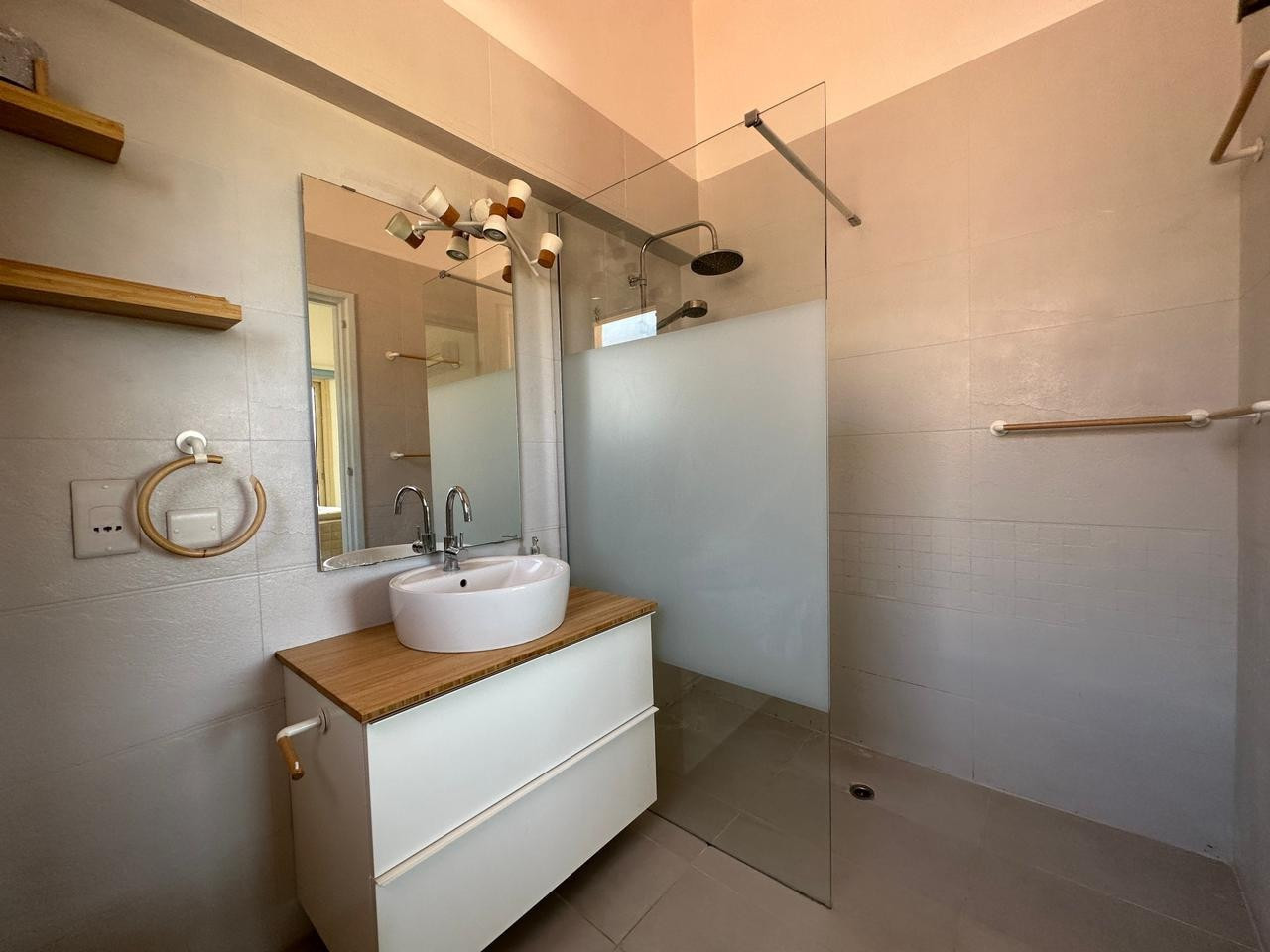 4 Bed, 2 Bath, HouseFor Sale, Konia, Paphos