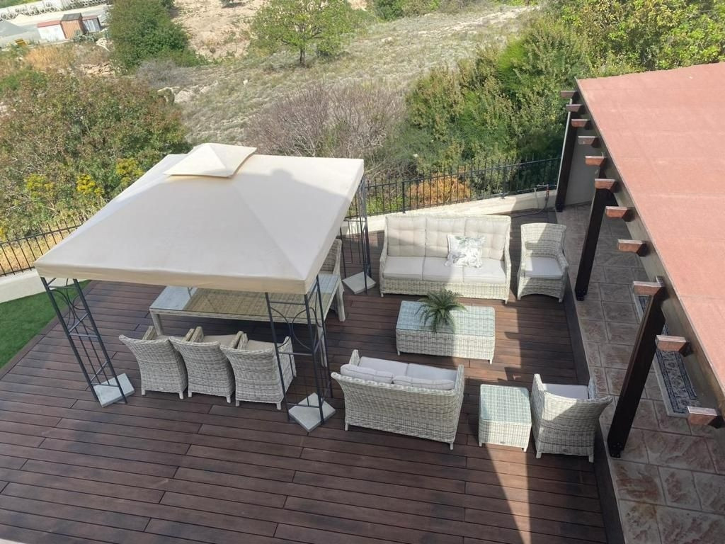 4 Bed, 2 Bath, HouseFor Sale, Konia, Paphos