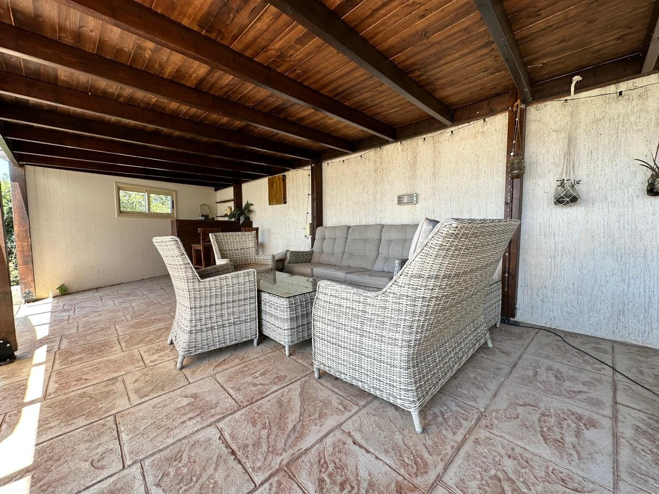 4 Bed, 2 Bath, HouseFor Sale, Konia, Paphos