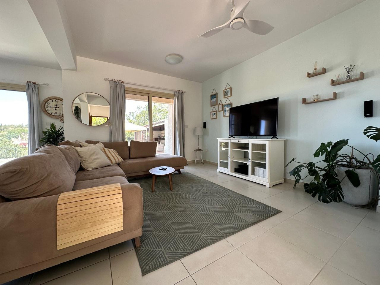 4 Bed, 2 Bath, HouseFor Sale, Konia, Paphos