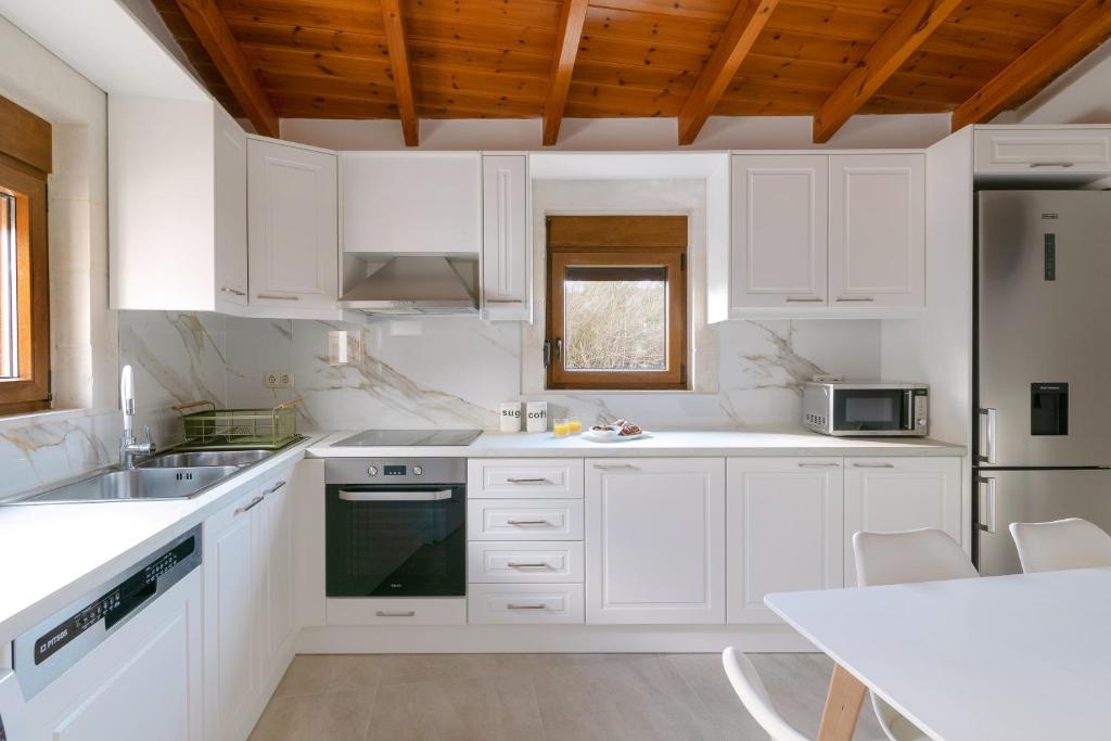 2 Bed, 3 Bath, HouseFor Sale, Rethymno, Crete