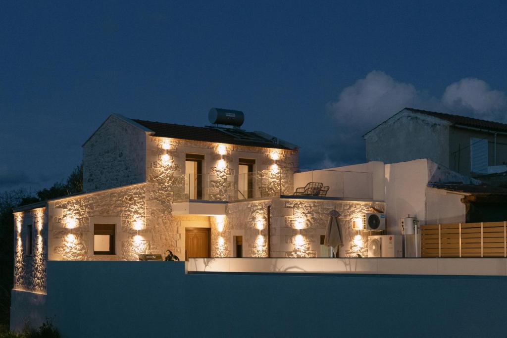 2 Bed, 3 Bath, HouseFor Sale, Rethymno, Crete