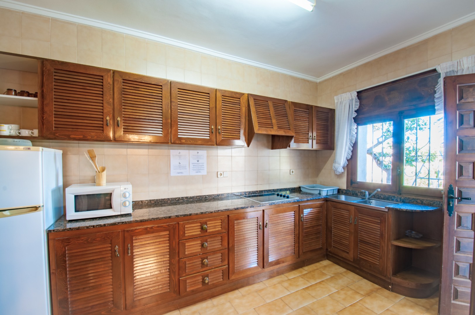 6 Bed, 2 Bath, HouseFor Sale, Benissa, Alicante