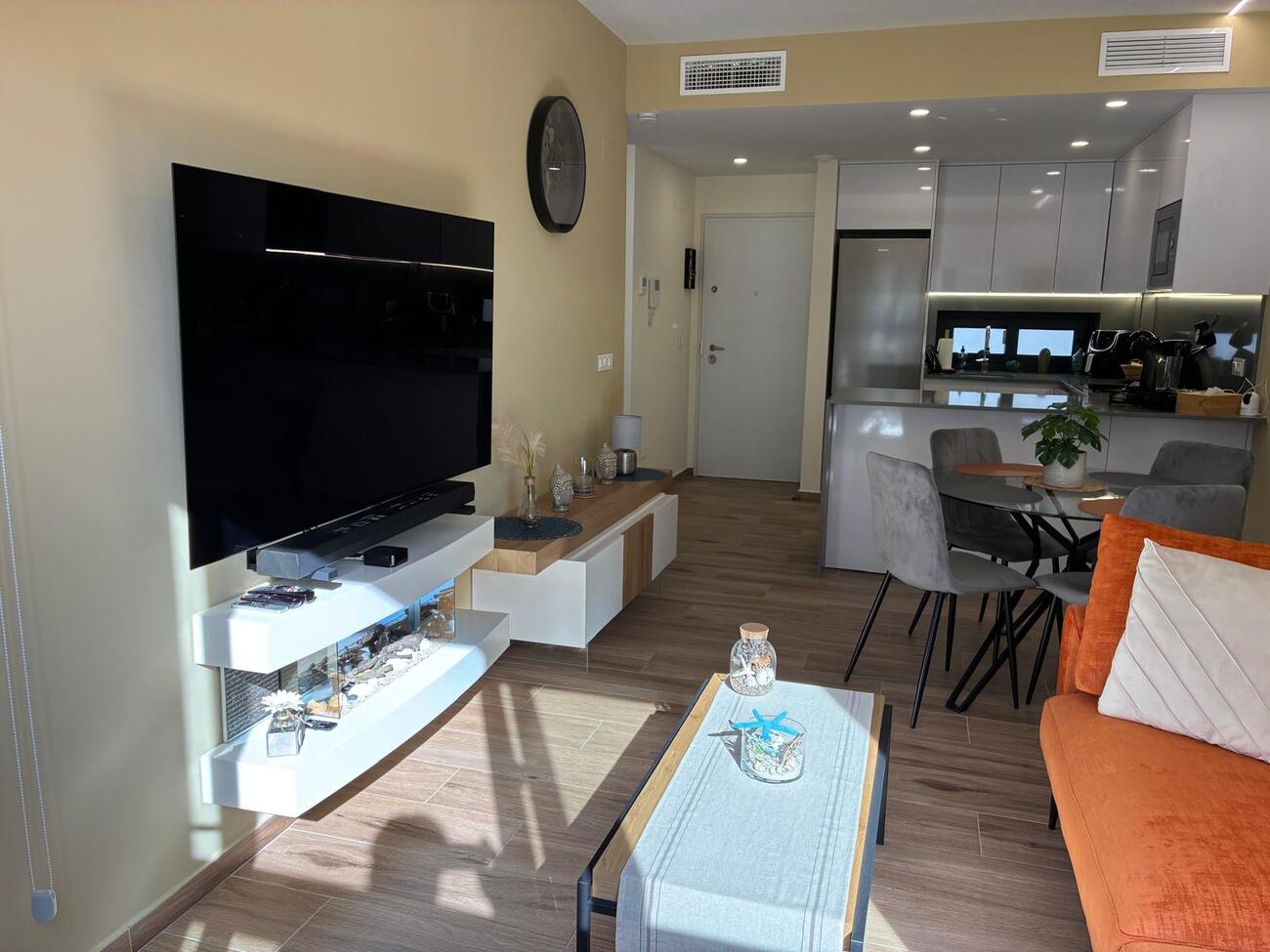 2 Bed, 2 Bath, ApartmentFor Sale, Villamartin, Alicante