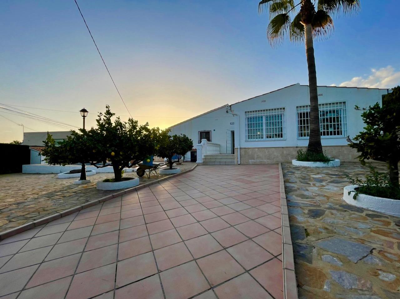 3 Bed, 2 Bath, HouseFor Sale, Benidorm, Alicante