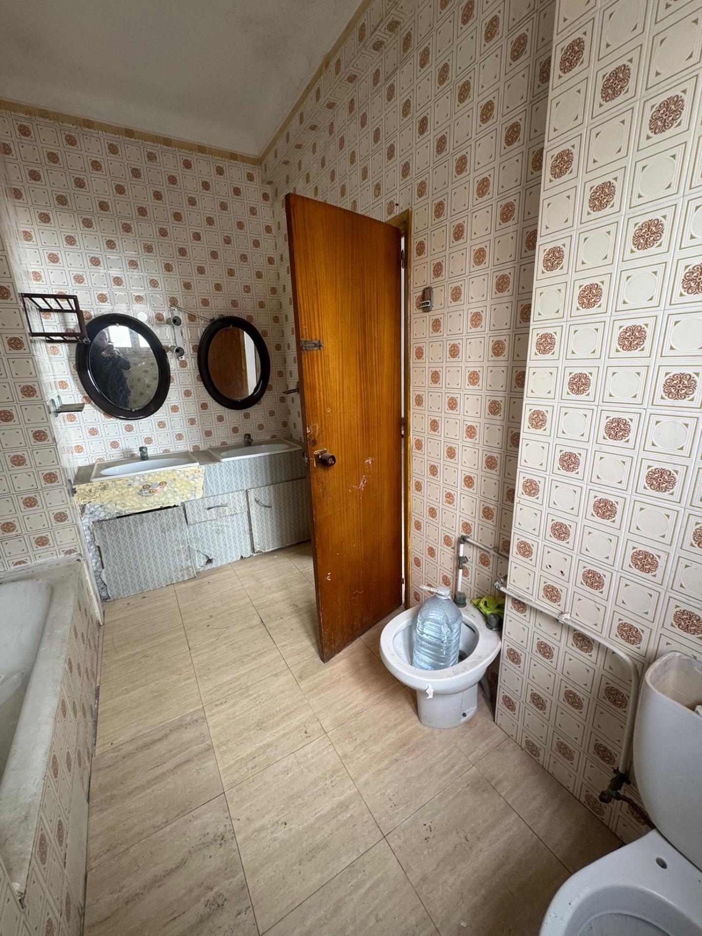 5 Bed, 2 Bath, ApartmentFor Sale, Guardamar Del Segura, Alicante