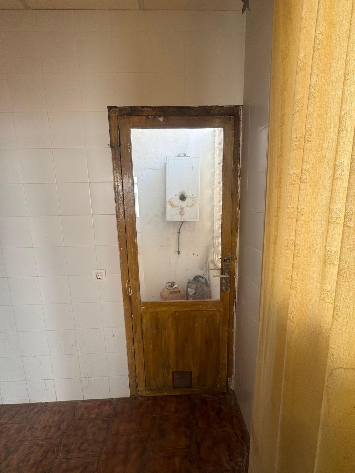 5 Bed, 2 Bath, ApartmentFor Sale, Guardamar Del Segura, Alicante