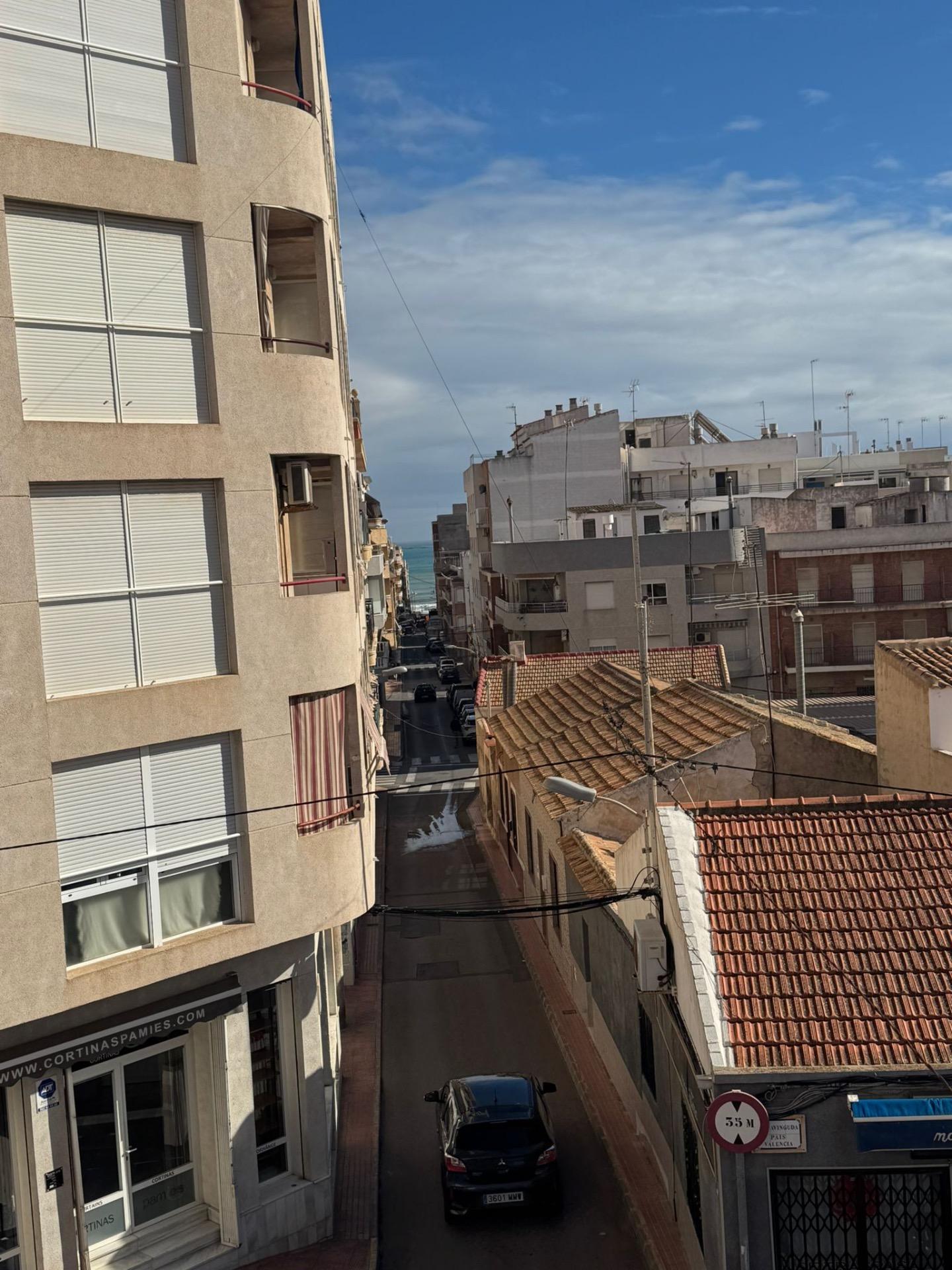 5 Bed, 2 Bath, ApartmentFor Sale, Guardamar Del Segura, Alicante
