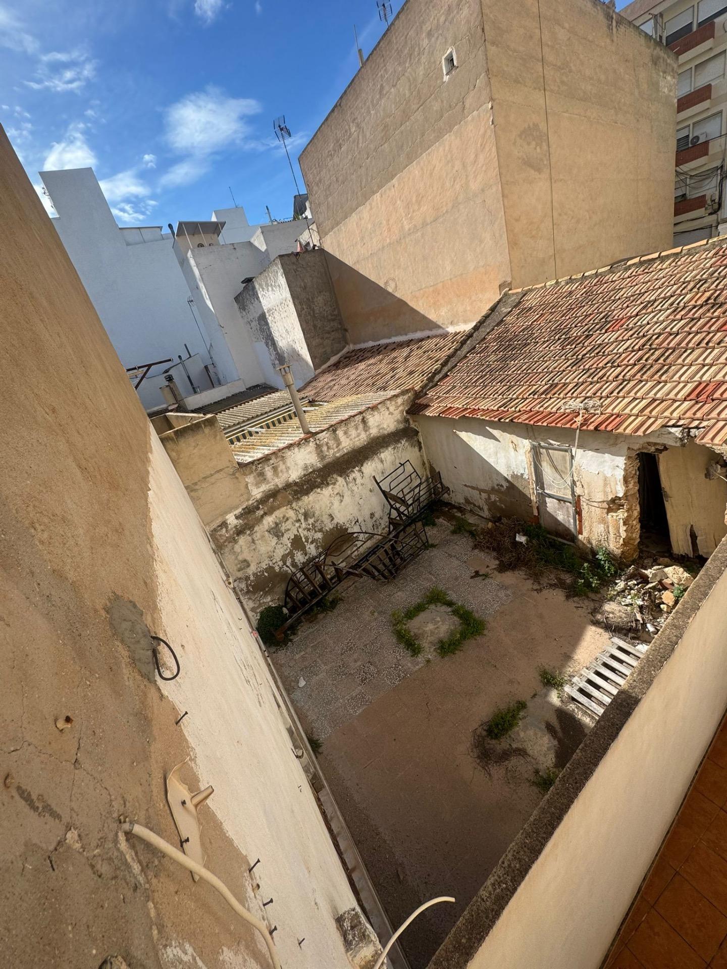 5 Bed, 2 Bath, ApartmentFor Sale, Guardamar Del Segura, Alicante