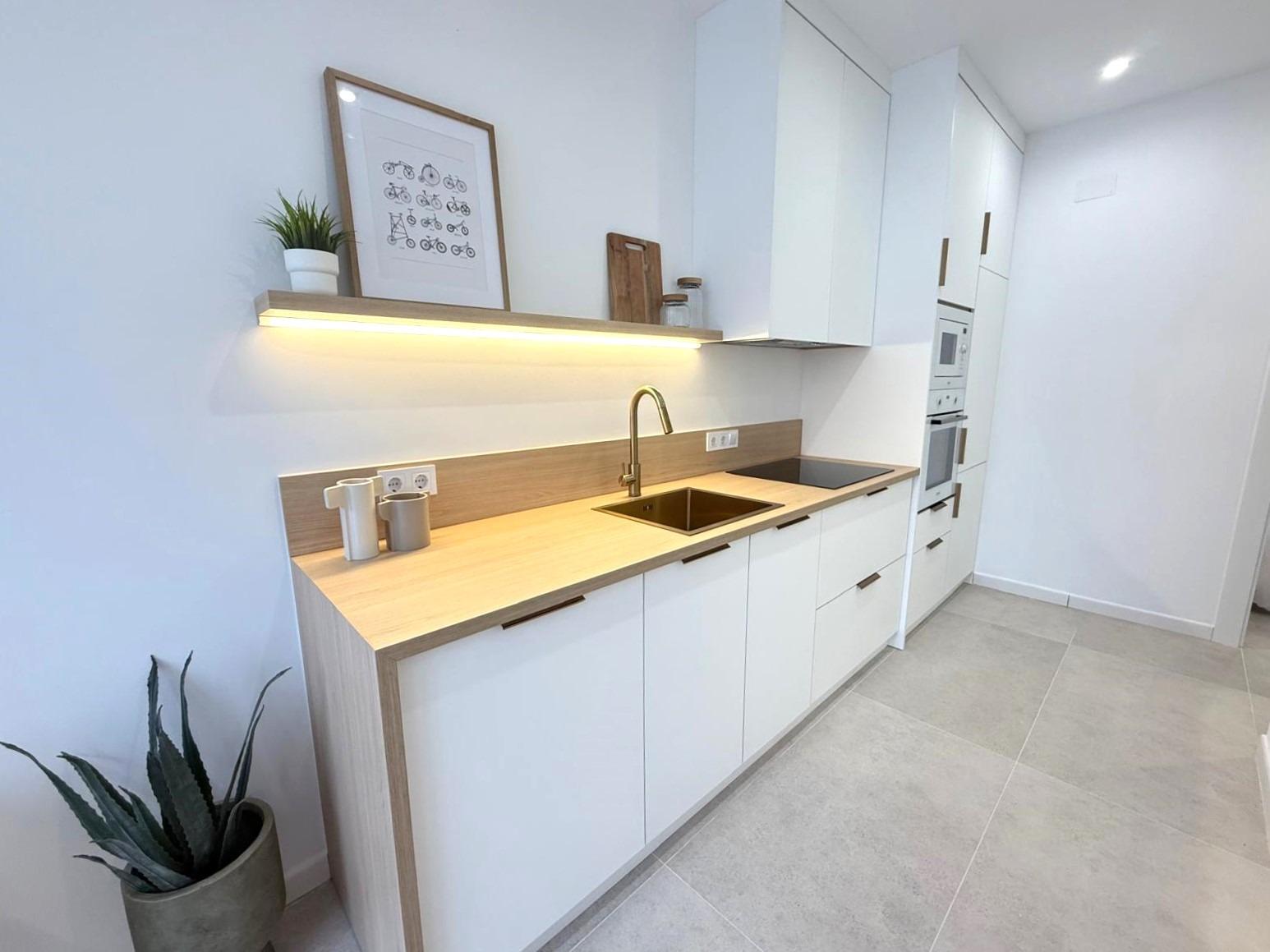 2 Bed, 1 Bath, HouseFor Sale, Torrevieja, Alicante