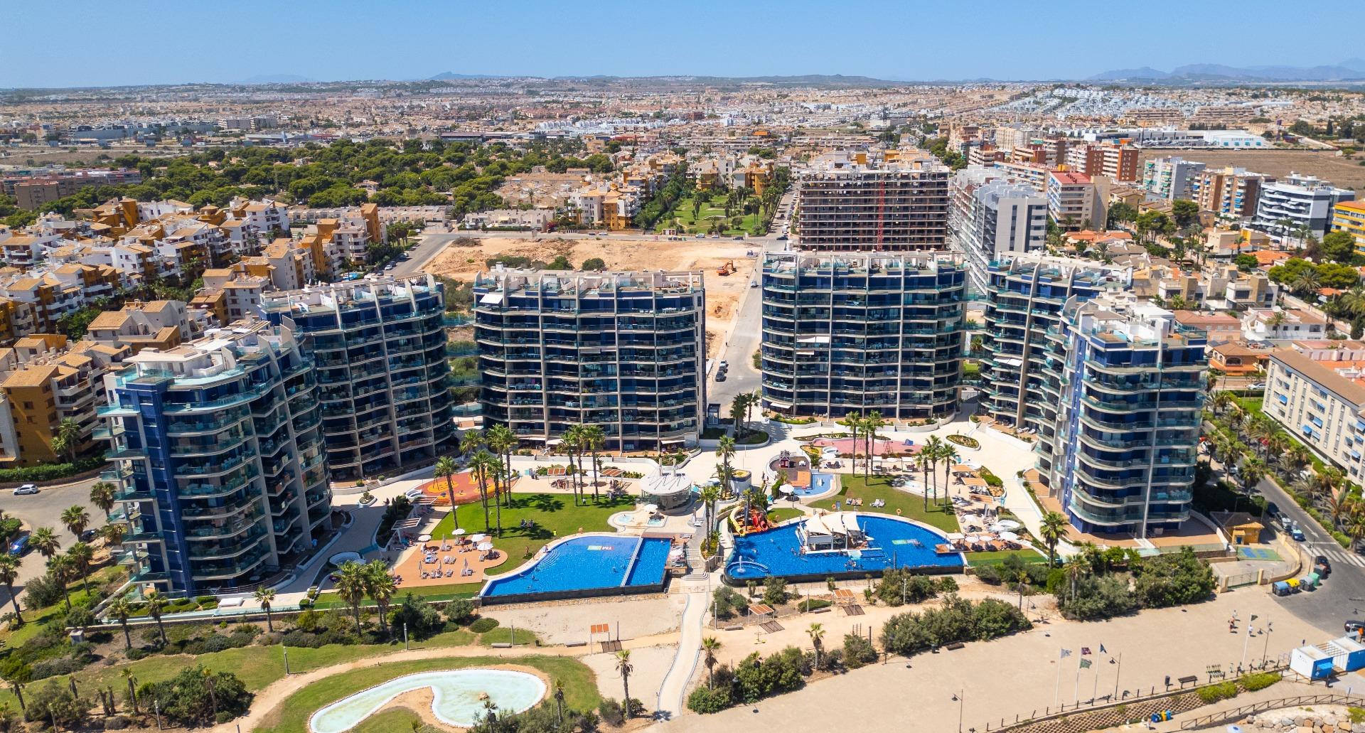 3 Bed, 2 Bath, ApartmentFor Sale, Torrevieja, Alicante