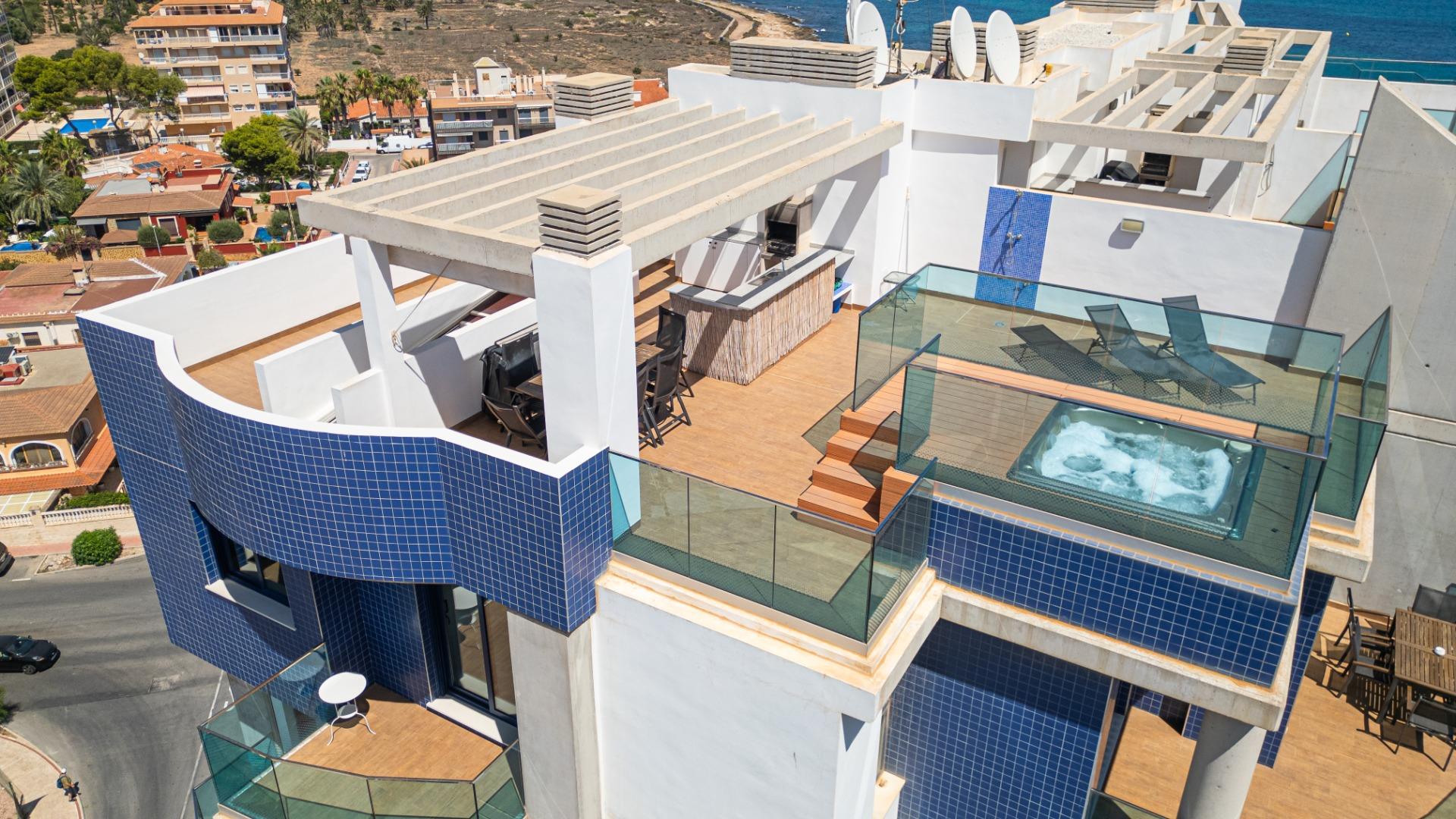 3 Bed, 2 Bath, ApartmentFor Sale, Torrevieja, Alicante