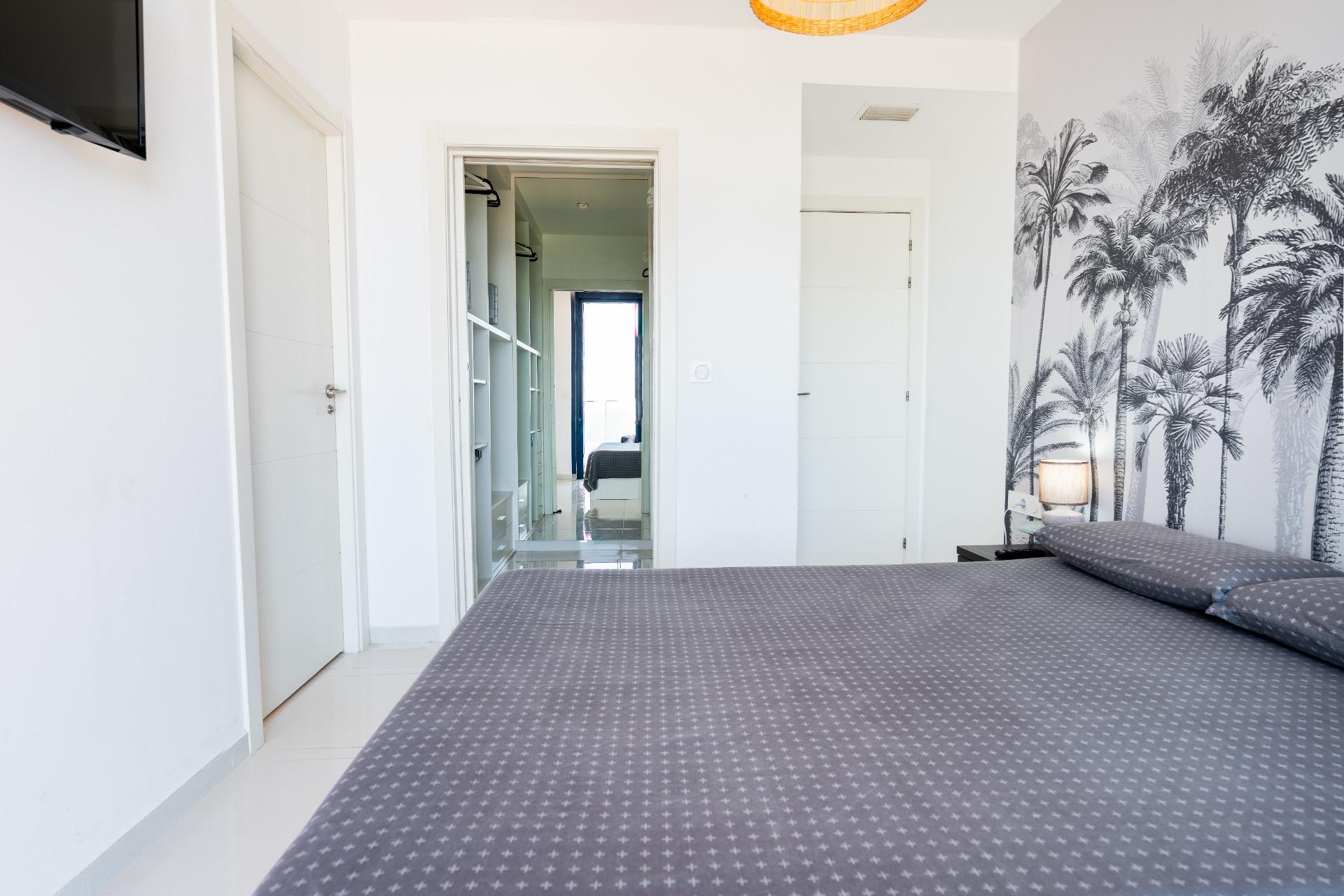 3 Bed, 2 Bath, ApartmentFor Sale, Torrevieja, Alicante