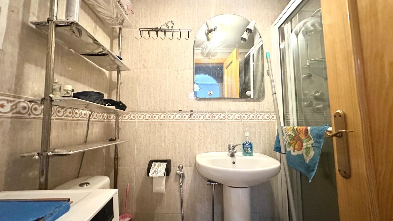 2 Bed, 1 Bath, ApartmentFor Sale, Torrevieja, Alicante