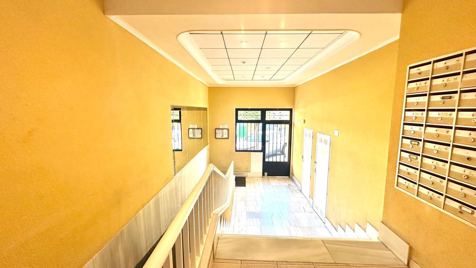 2 Bed, 1 Bath, ApartmentFor Sale, Torrevieja, Alicante