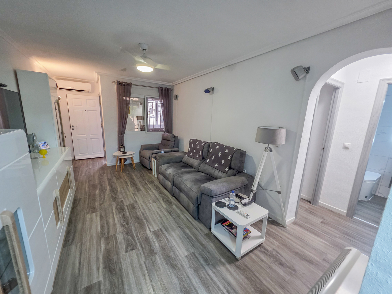 2 Bed, 1 Bath, ApartmentFor Sale, Vistabella Golf Entre Naranjos, Alicante