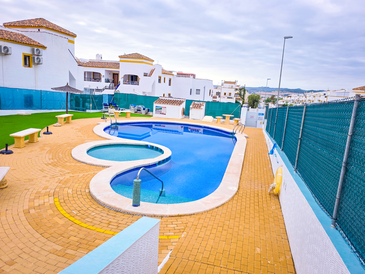 2 Bed, 1 Bath, ApartmentFor Sale, Vistabella Golf Entre Naranjos, Alicante