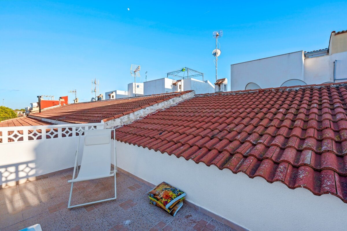 2 Bed, 1 Bath, HouseFor Sale, Torrevieja, Alicante