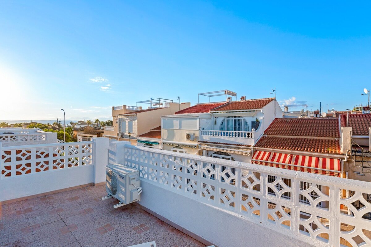 2 Bed, 1 Bath, HouseFor Sale, Torrevieja, Alicante