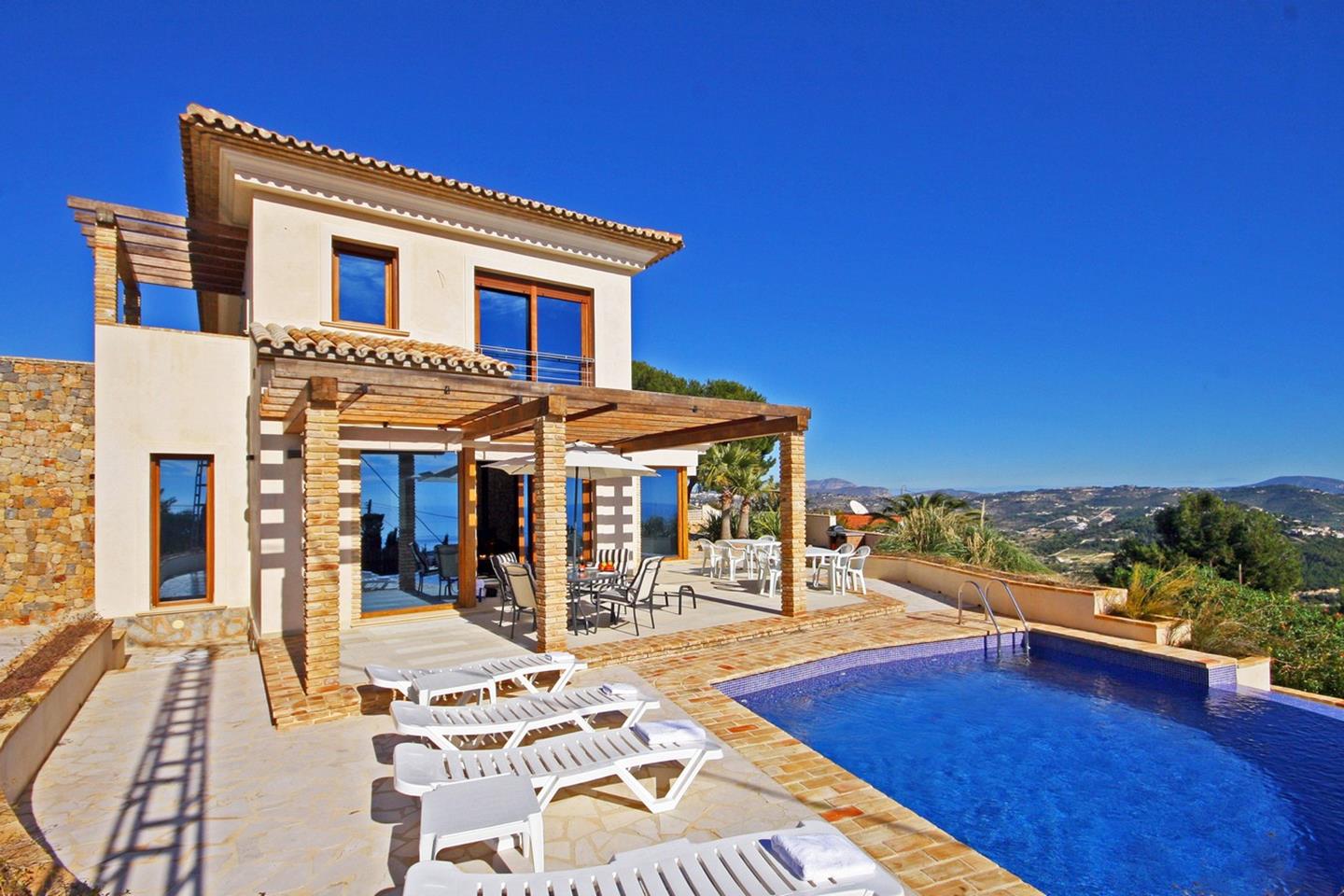 4 Bed, 4 Bath, HouseFor Sale, Calpe, Alicante 4 Bed, 4 Bath, HouseFor Sale, Calpe, Alicante