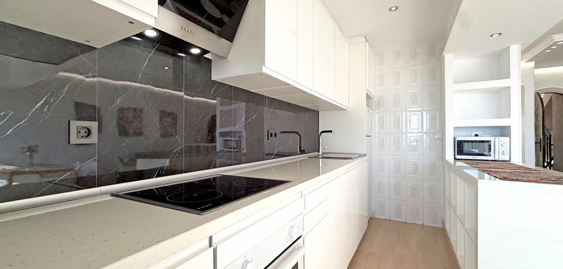 1 Bed, 1 Bath, ApartmentFor Sale, Torrevieja, Alicante