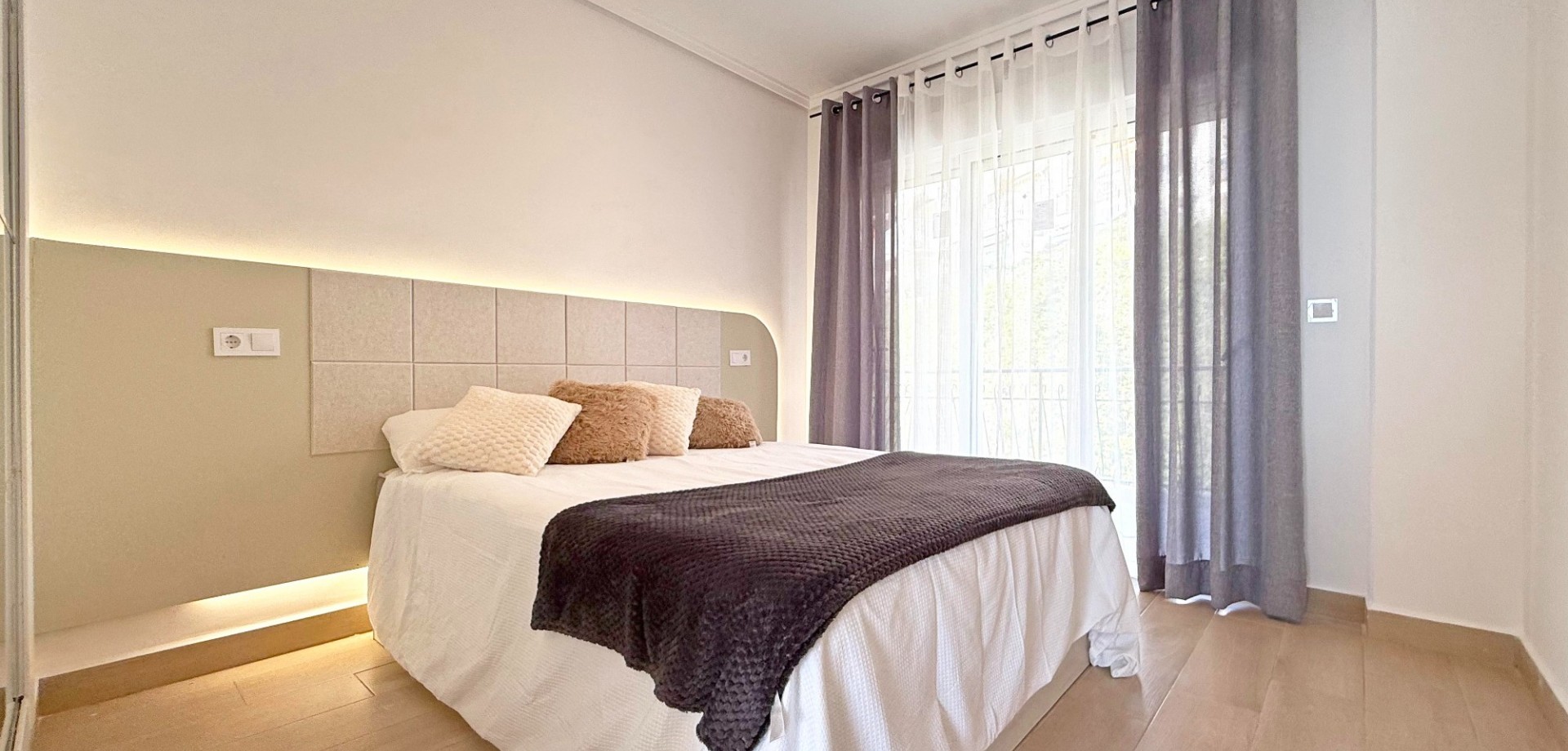 1 Bed, 1 Bath, ApartmentFor Sale, Torrevieja, Alicante