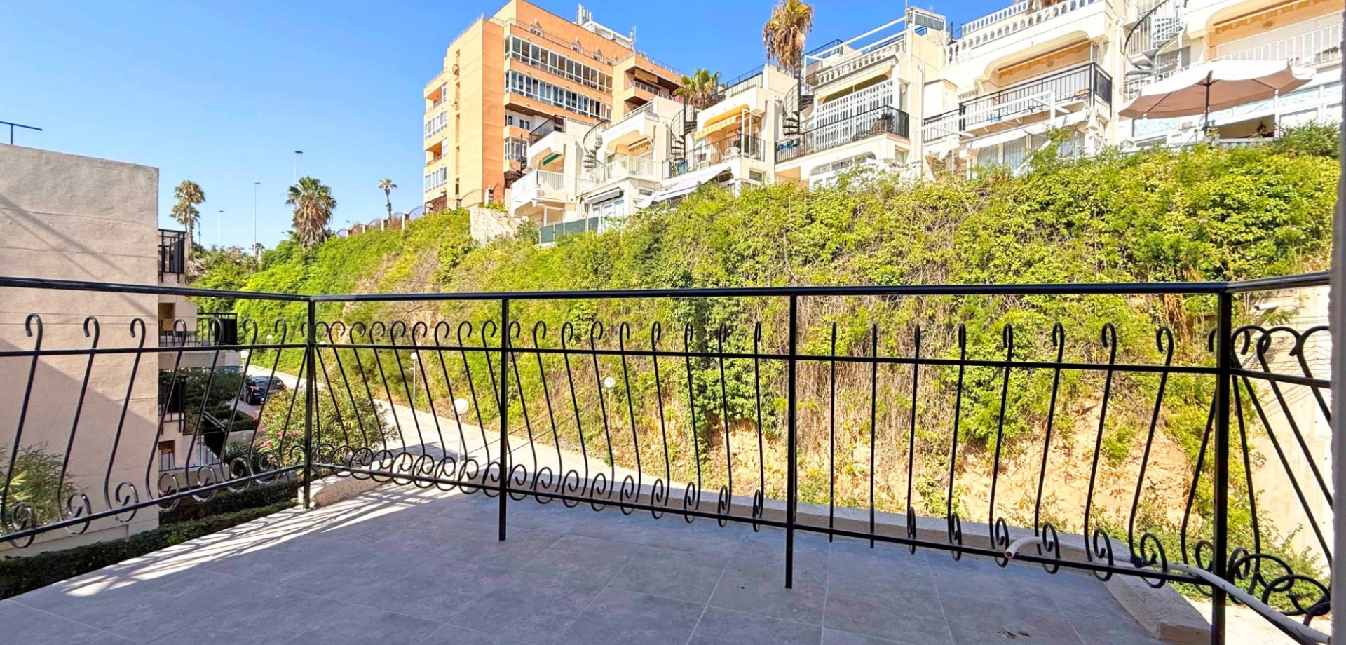 1 Bed, 1 Bath, ApartmentFor Sale, Torrevieja, Alicante