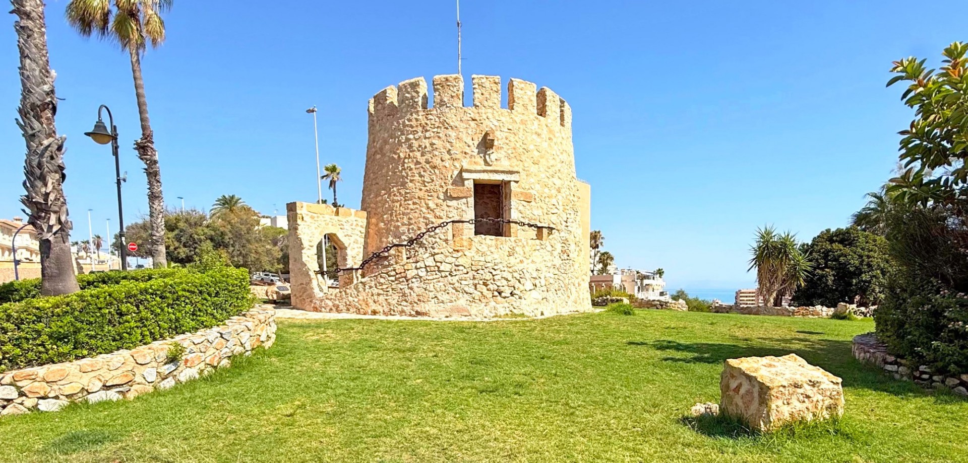 1 Bed, 1 Bath, ApartmentFor Sale, Torrevieja, Alicante