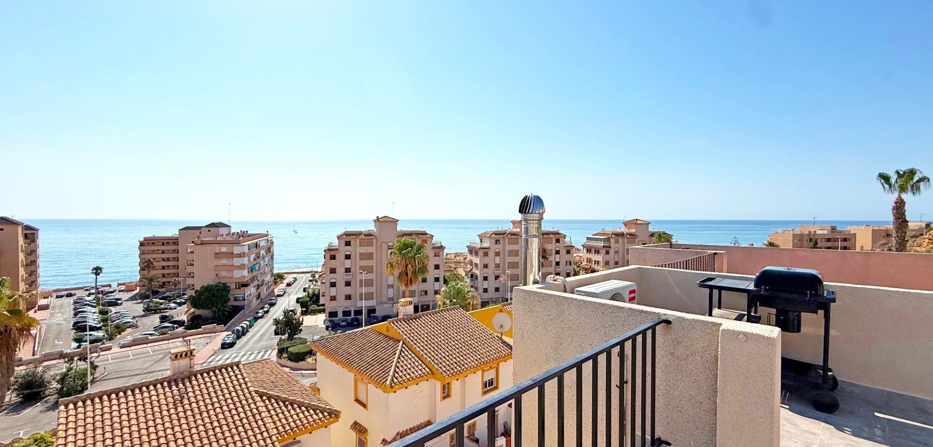 1 Bed, 1 Bath, ApartmentFor Sale, Torrevieja, Alicante