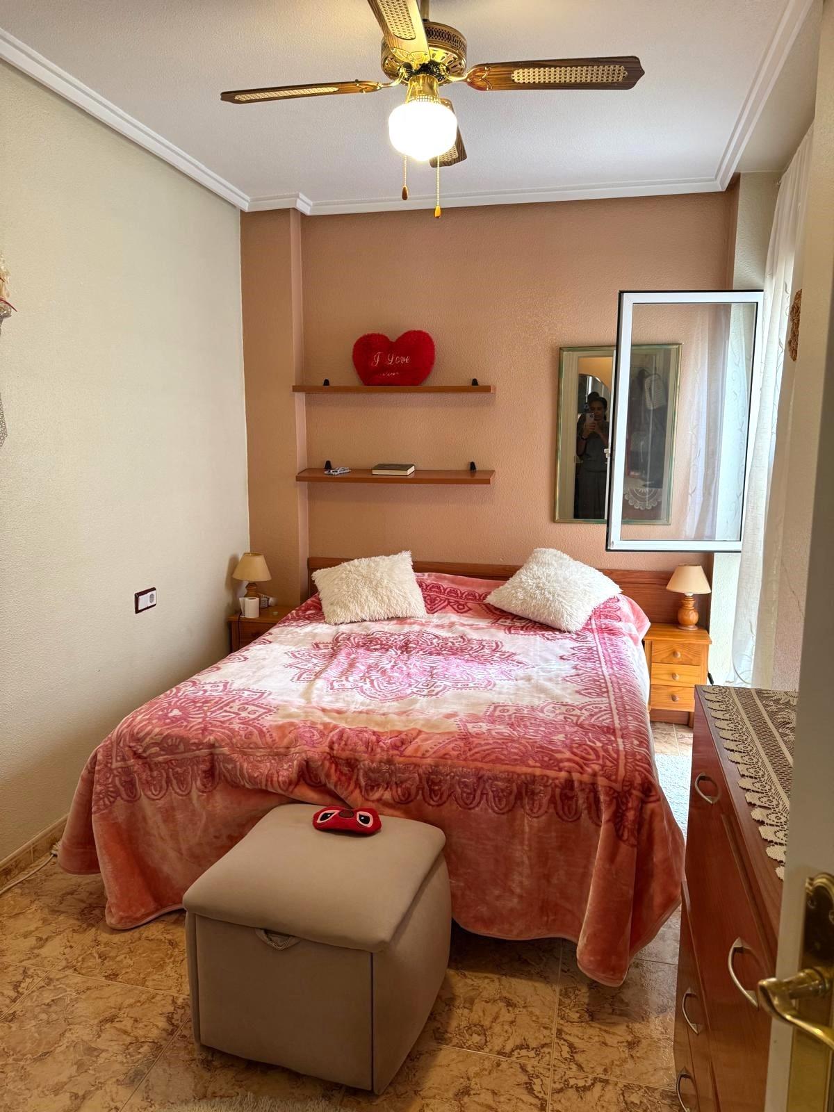 2 Bed, 1 Bath, ApartmentFor Sale, Torrevieja, Alicante