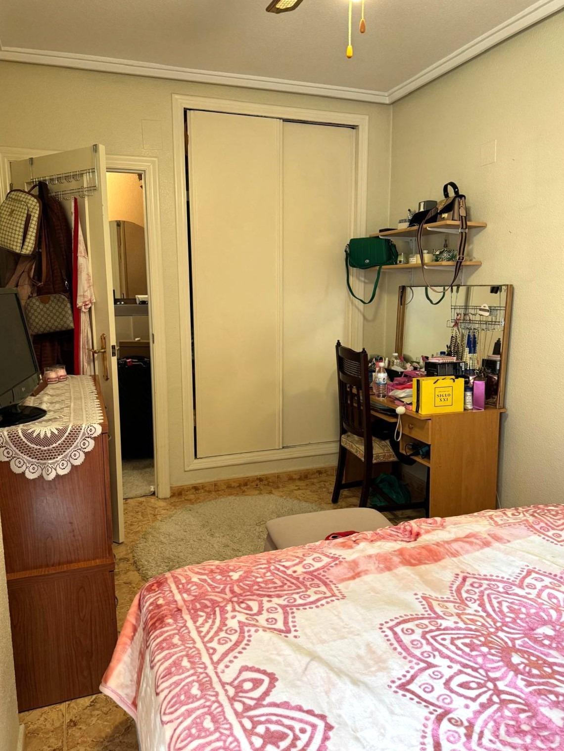 2 Bed, 1 Bath, ApartmentFor Sale, Torrevieja, Alicante