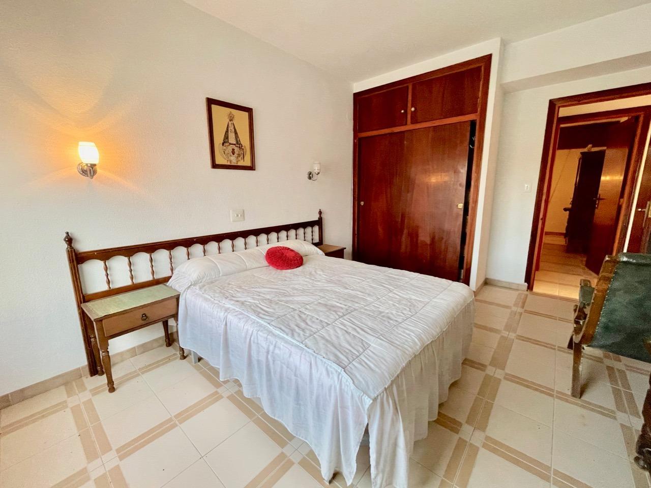 6 Bed, 2 Bath, HouseFor Sale, Benidorm, Alicante