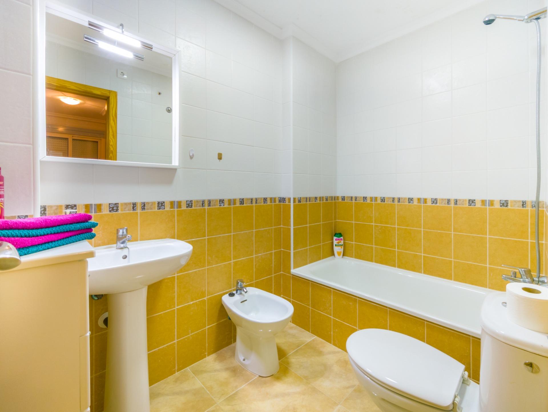 2 Bed, 2 Bath, ApartmentFor Sale, Torrevieja, Alicante