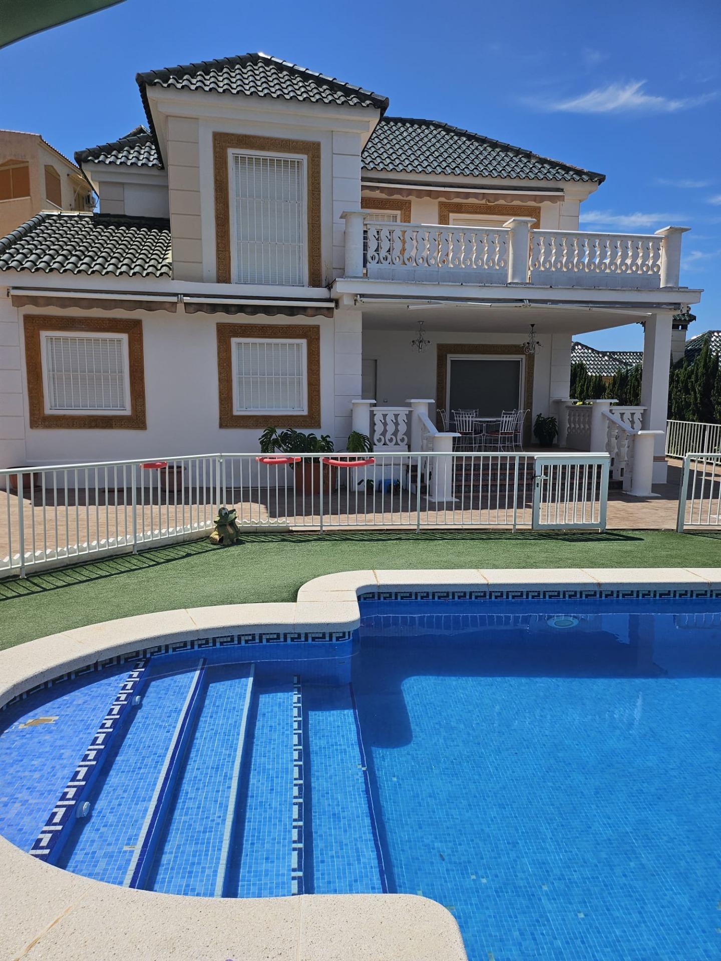 5 Bed, 4 Bath, HouseFor Sale, Elche, Alicante