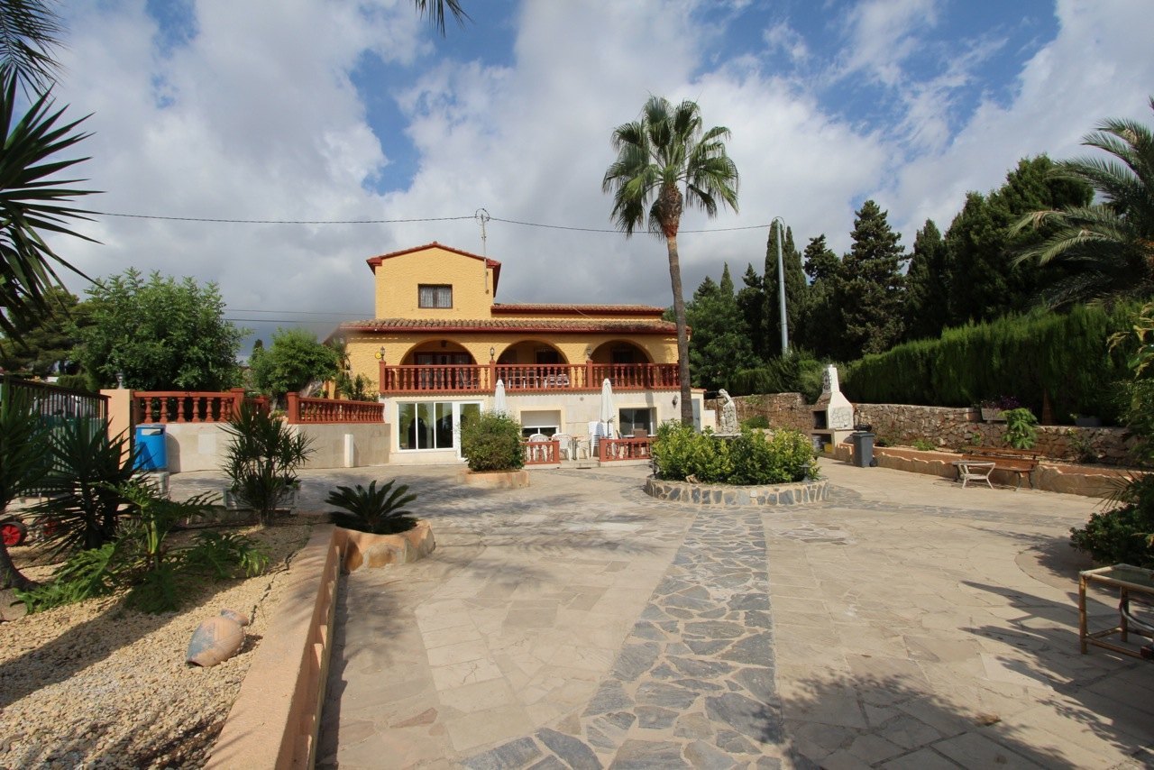 7 Bed, 4 Bath, HouseFor Sale, Calpe, Alicante