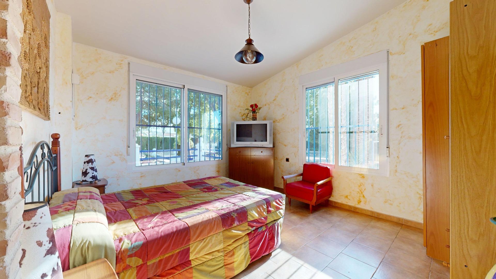 4 Bed, 1 Bath, HouseFor Sale, Orihuela, Alicante