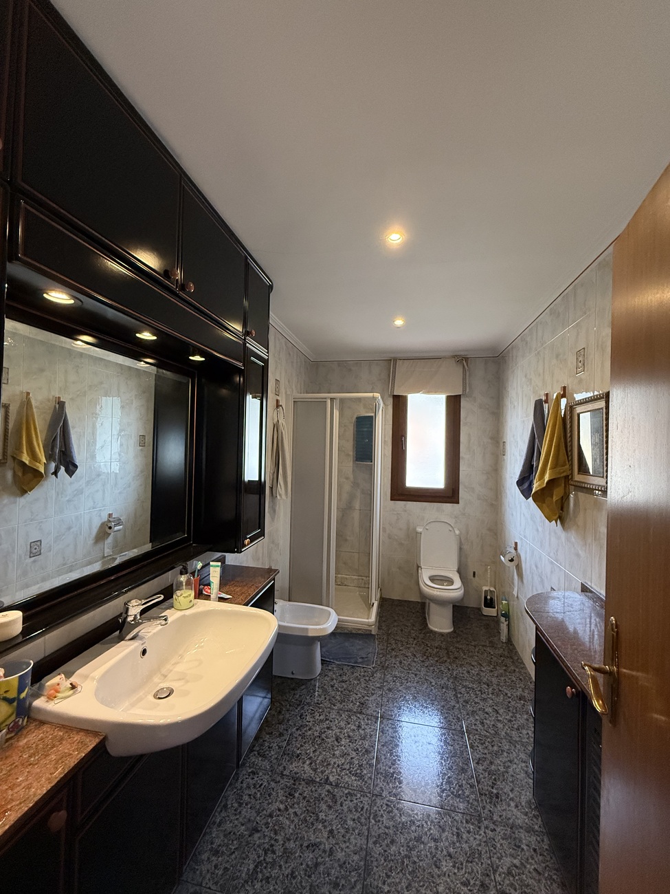 5 Bed, 2 Bath, ApartmentFor Sale, Onil, Alicante