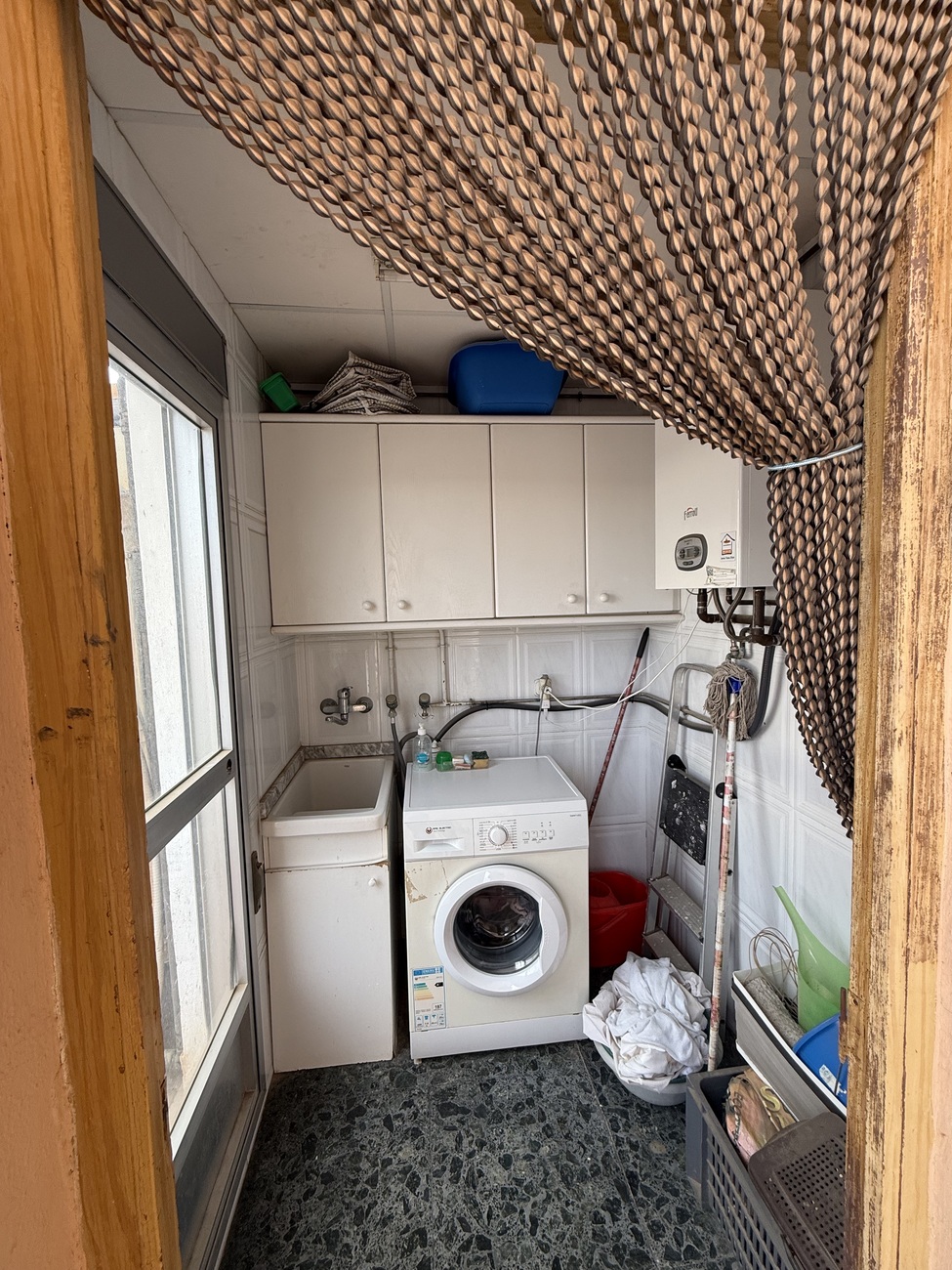 5 Bed, 2 Bath, ApartmentFor Sale, Onil, Alicante