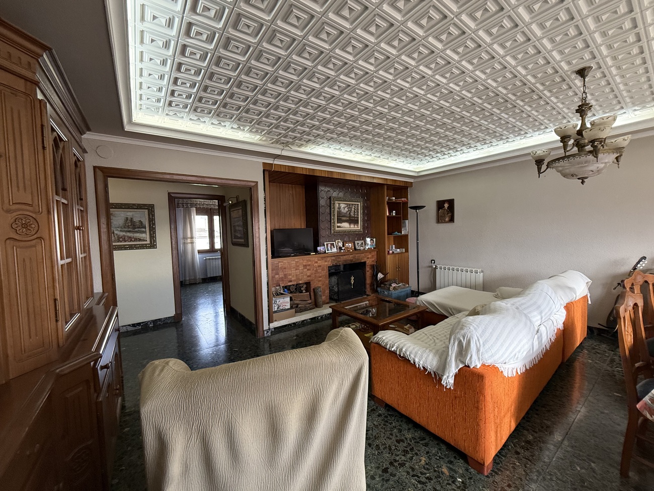 5 Bed, 2 Bath, ApartmentFor Sale, Onil, Alicante