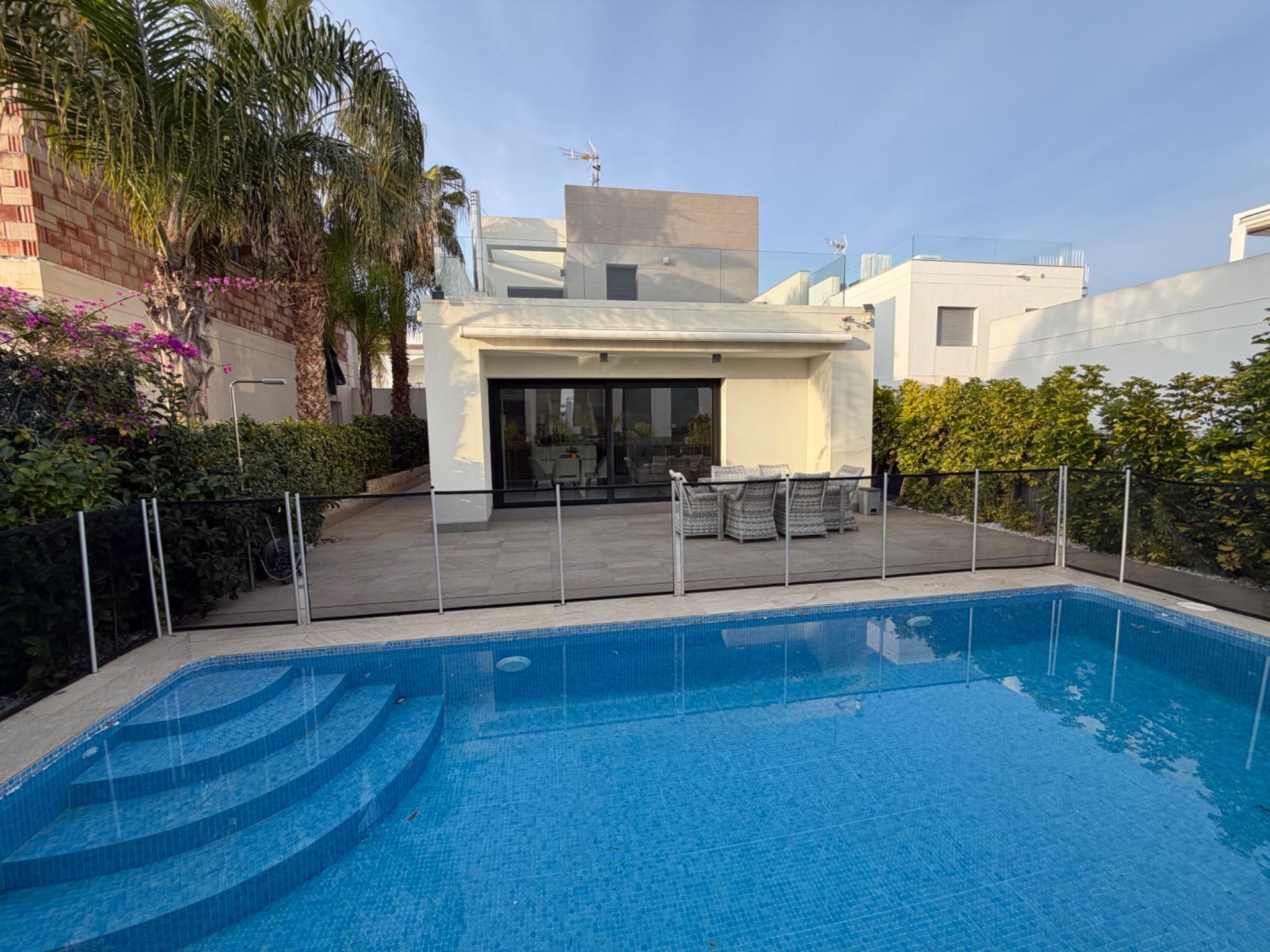 3 Bed, 3 Bath, HouseFor Sale, Rojales, Alicante