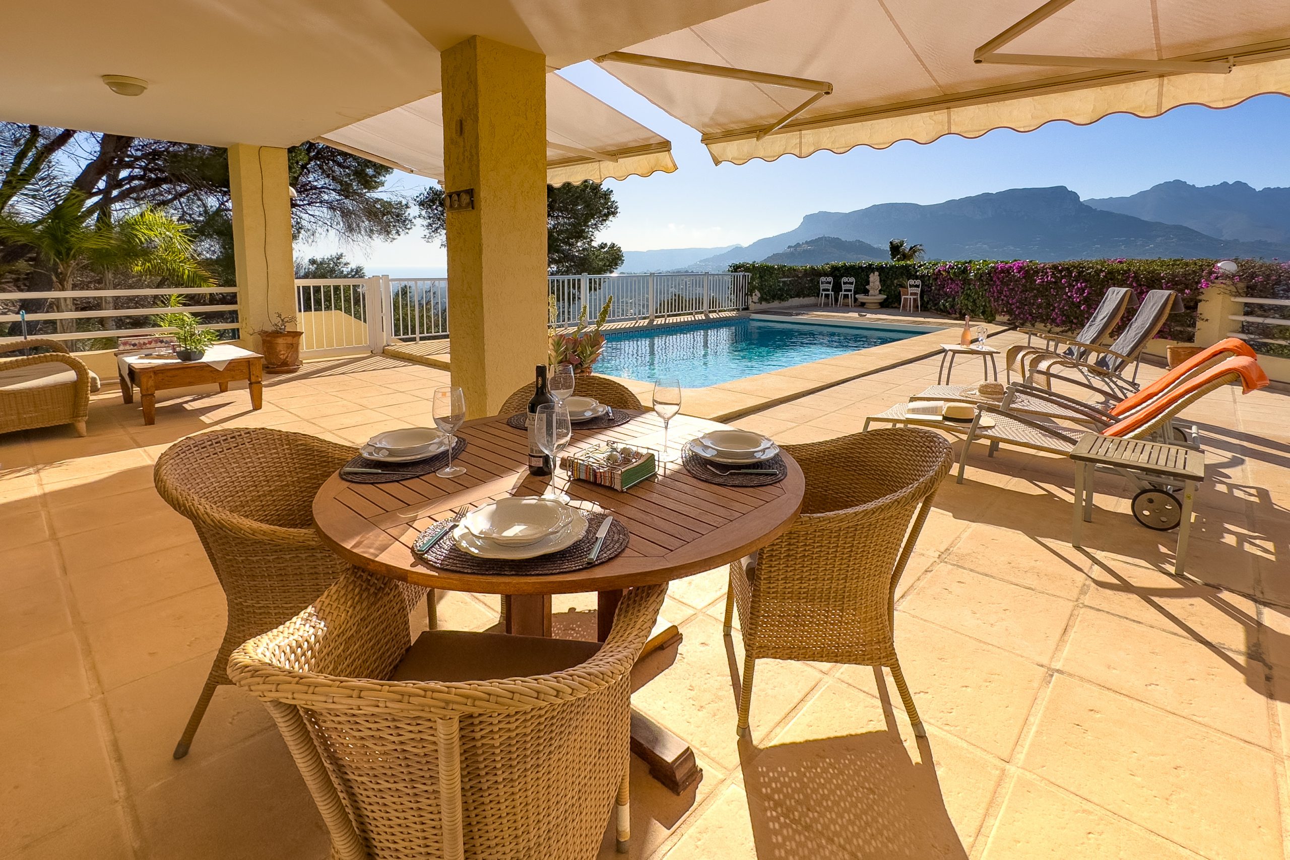 3 Bed, 2 Bath, HouseFor Sale, Calpe, Alicante