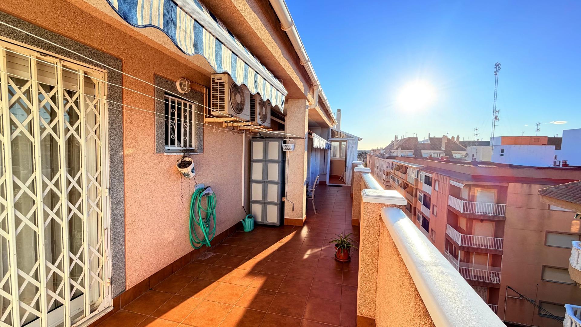 3 Bed, 2 Bath, ApartmentFor Sale, Torrevieja, Alicante