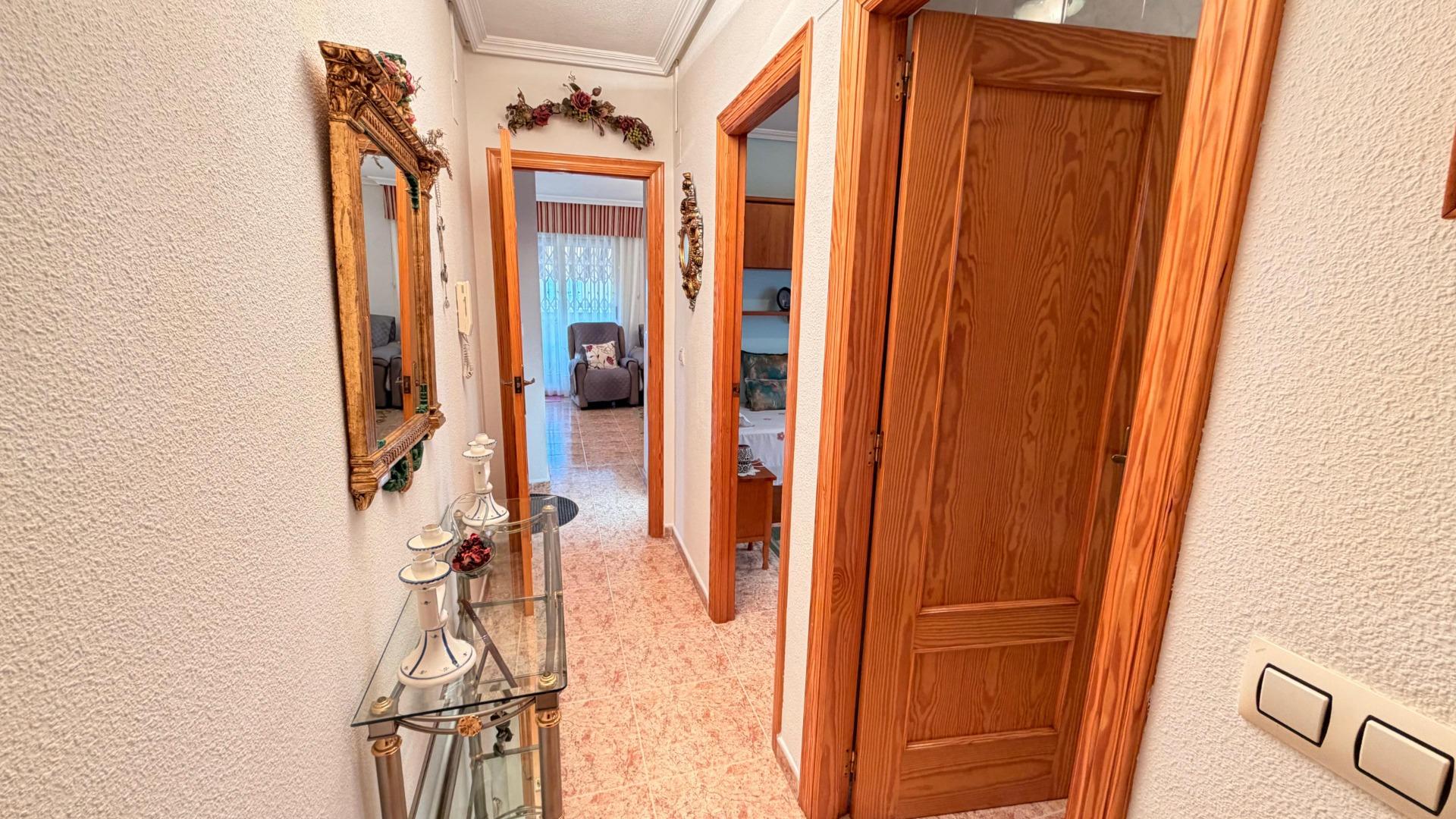 3 Bed, 2 Bath, ApartmentFor Sale, Torrevieja, Alicante