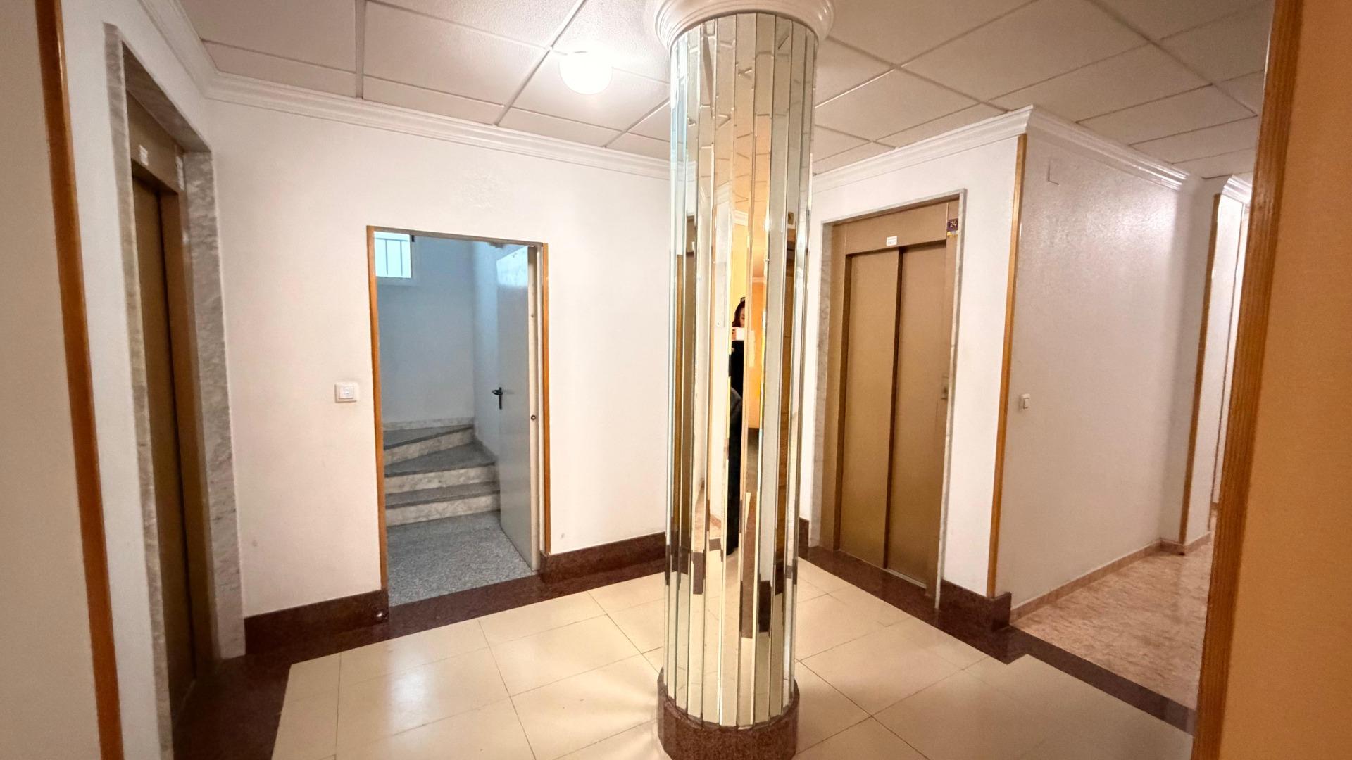 3 Bed, 2 Bath, ApartmentFor Sale, Torrevieja, Alicante